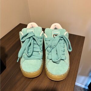 Puma Suede XL in Aquatic, size 9M/10W